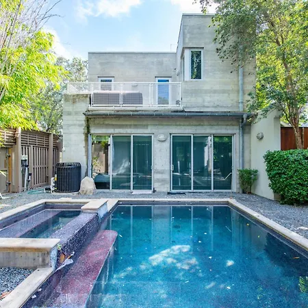 Contra House -Luxury Home With Pool